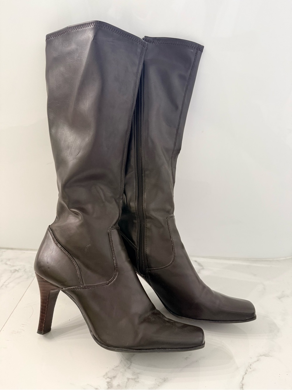 Vintage Y2K Bandolino Hold Dear Dark Brown Square Toe Knee High Boots 9